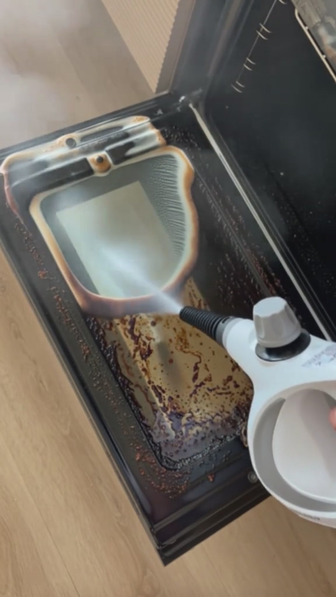 The SteamPro Handheld Cleaner by PrimeJet video
